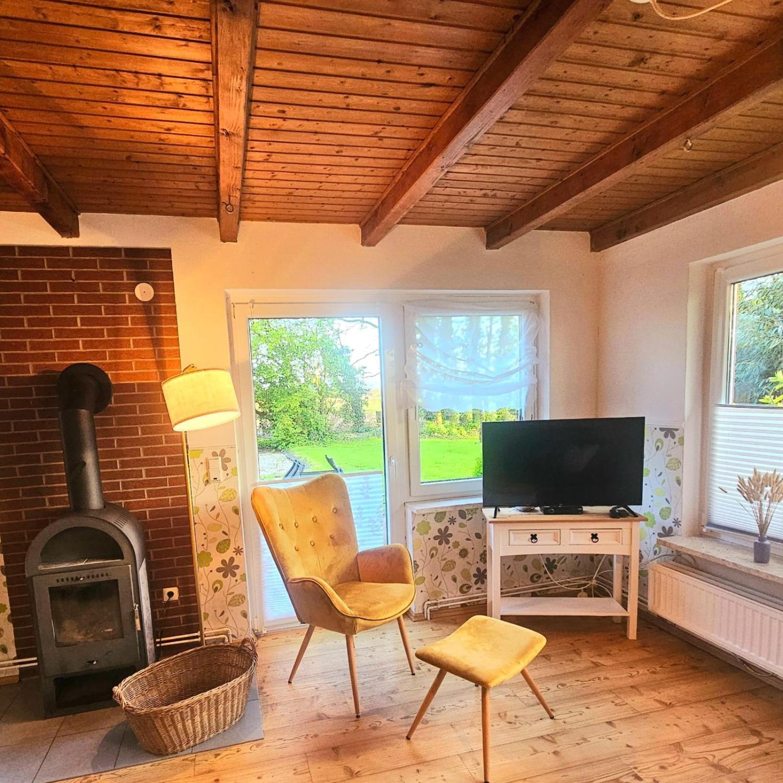 Wohlfühlurlaub auf dem Reit- und Ferienhof Goldberg Leezdorf Exterior foto
